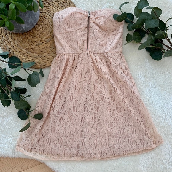 * Lace pink dress * - Picture 1 of 4